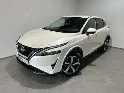 Usado Nissan Qashqai N-Connecta 158 CV (116 kW) 2022 Rojo SUV