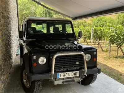 Usado Land Rover Defender 122 CV (89 kW) 2006 Verde Familiar