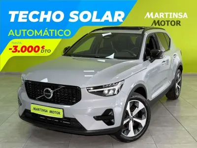 Begagnad Volvo XC40 Ultra 197 HK (144 kW) 2024 Grå SUV