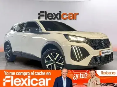 Usado Peugeot 2008 Active 100 CV (73 kW) 2023 Blanco SUV
