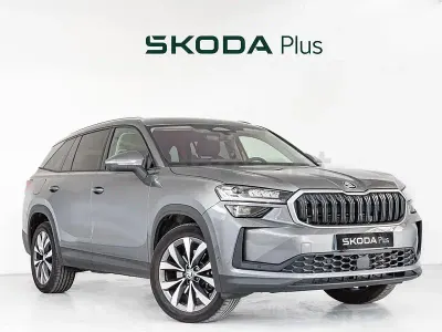 Usado Skoda Kodiaq Selection 150 CV (110 kW) 2024 Gris SUV