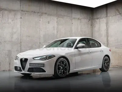 Usado Alfa Romeo Giulia 136 CV (100 kW) 2018 Blanco Berlina