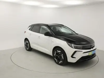Usado Opel Grandland X GSe 300 HP (220 kW) 2023 Branco SUV