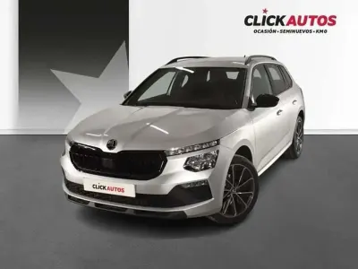 Usado Skoda Kamiq Sport 116 CV (85 kW) 2025 Plateado SUV