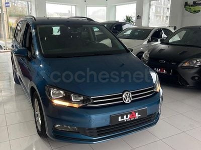 Usado VW Touran Advance 115 CV (84 kW) 2017 Azul Monovolumen
