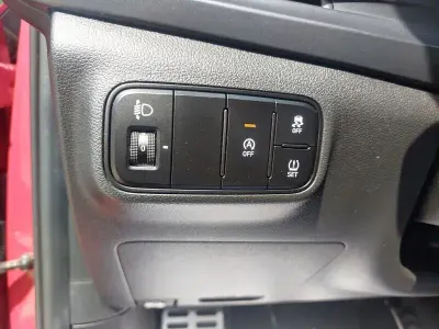 Usado Hyundai i20 N Line 84 CV (61 kW) 2023 Rojo Utilitario