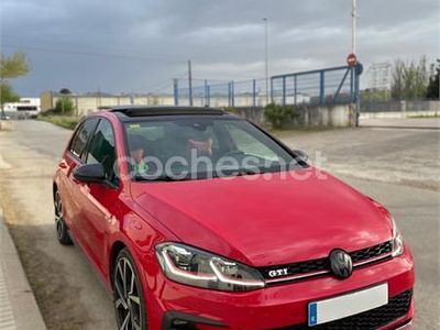 Używany VW Golf VII GTI 230 KM (169 kW) 2017 Czerwony Sedan/Limuzyna