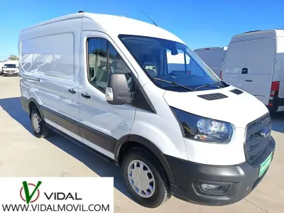 Usado Ford Transit Trend 131 CV (96 kW) 2022 Blanco Van
