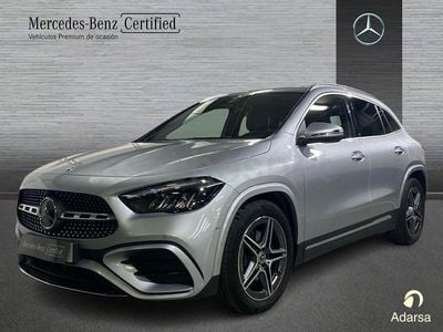 Usado Mercedes GLA200 163 CV (119 kW) 2025 Gris / plata SUV