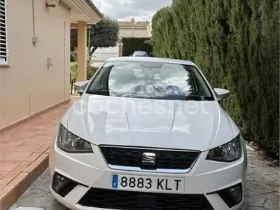 Usado Seat Ibiza Style 95 CV (69 kW) 2018 Blanco Utilitario