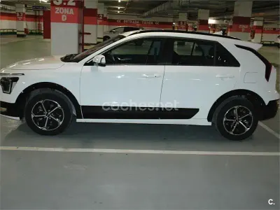 Usado Kia Niro 141 CV (103 kW) 2023 Blanco SUV