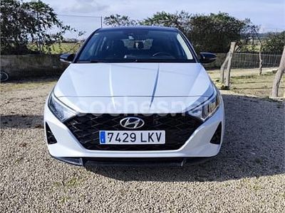 Usado Hyundai i20 100 CV (73 kW) 2020 Azul Berlina