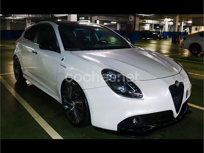Blanco Usado 2011 Alfa Romeo Giulietta Quadrifoglio Verde Berlina | 15.000 € (Caro)