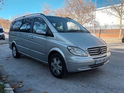 Usado Mercedes Viano 150 CV (110 kW) 2007 Gris Monovolumen