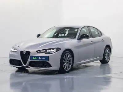 Usado Alfa Romeo Giulia Sprint Sprint 160 CV (117 kW) 2023 Coupe