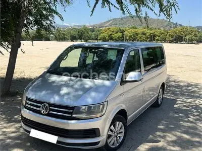 Usado VW Multivan Comfortline 140 CV (102 kW) 2015 Gris / plata Monovolumen