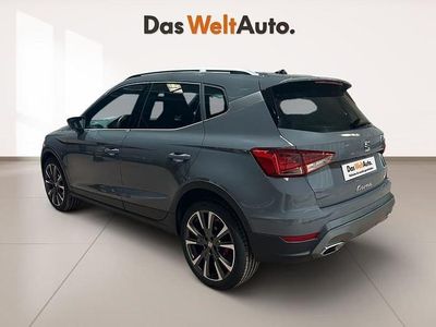 Usado Seat Arona FR 115 CV (84 kW) 2024 Gris SUV