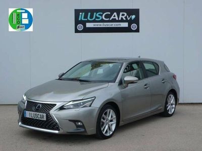 Lexus CT200h