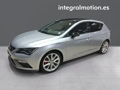 Usado Seat Leon FR 149 CV (109 kW) 2019 Gris