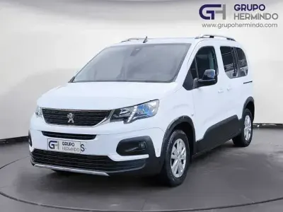 Usado Peugeot Rifter Allure 130 CV (95 kW) 2021 Blanco Monovolumen