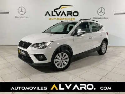 Usado Seat Arona Ecomotive 95 CV (69 kW) 2021 Blanco SUV