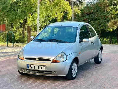 Usado Ford Ka 70 CV (51 kW) 2007 Gris / plata Utilitario