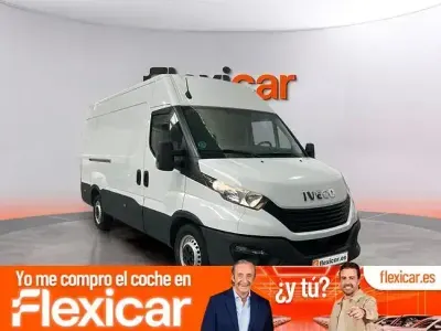 Usado Iveco Daily 156 CV (114 kW) 2023 Blanco Van