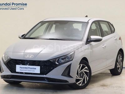 Gris / plata Usado 2024 Hyundai i20 Berlina | 17.450 € (Precio justo)