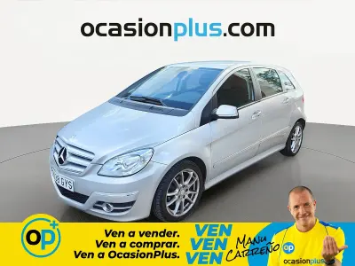 Usado Mercedes B180 109 CV (80 kW) 2010 Gris Monovolumen