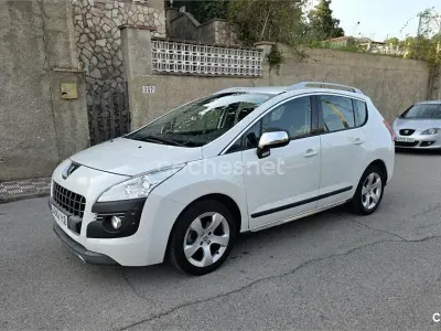 Usado Peugeot 3008 Premium 112 CV (82 kW) 2012 Blanco Familiar