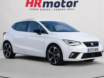 Usado Seat Ibiza FR 150 CV (110 kW) 2024 Gris Utilitario
