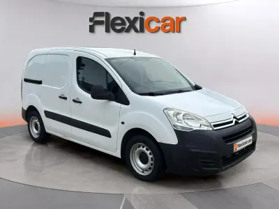 Käytetty Citroën Berlingo Live 75 HP (55 kW) 2018 Valkoinen Tila-auto