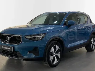 Usado Volvo XC40 Core 163 CV (119 kW) 2025 Azul SUV