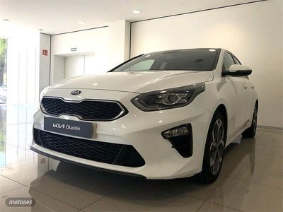 Usado Kia Ceed 160 CV (117 kW) 2022 Blanco Utilitario