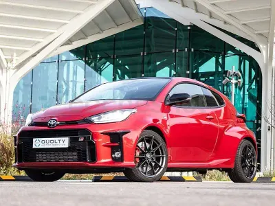 Usado Toyota Yaris 261 CV (191 kW) 2021 Rojo Utilitario
