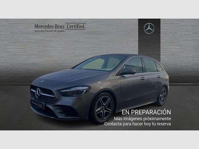 Usado Mercedes B200 150 CV (110 kW) 2025 Gris Monovolumen