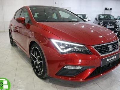 Usado Seat Leon FR 150 CV (110 kW) 2019 Rojo Utilitario