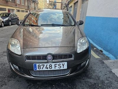 Usado Fiat Bravo Dynamic 120 CV (88 kW) 2007 Beige Utilitario
