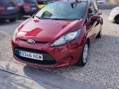 Usado Ford Fiesta Titanium 82 CV (60 kW) 2011 Rojo Utilitario