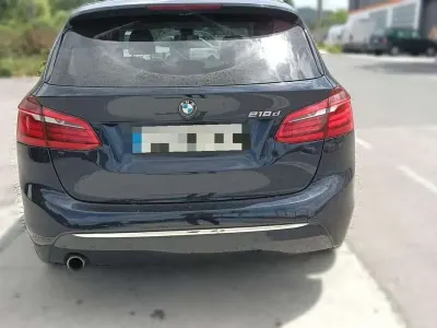 Usado BMW 218 150 CV (110 kW) 2015 Azul Monovolumen