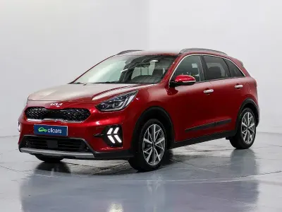 Usado Kia Niro 141 CV (103 kW) 2022 Rojo SUV