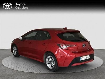 Begagnad Toyota Corolla Active 122 HK (89 kW) 2020 Röd Minibuss