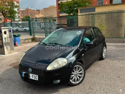 Usado Fiat Grande Punto Dynamic 95 CV (69 kW) 2006 Negro Utilitario