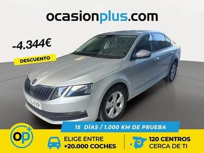 Usado Skoda Octavia 115 CV (84 kW) 2019 Gris Berlina