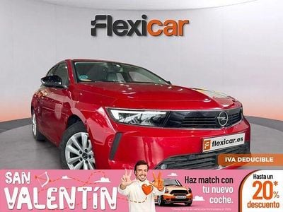 Usado Opel Astra Edition 130 CV (95 kW) 2023 Granate Berlina