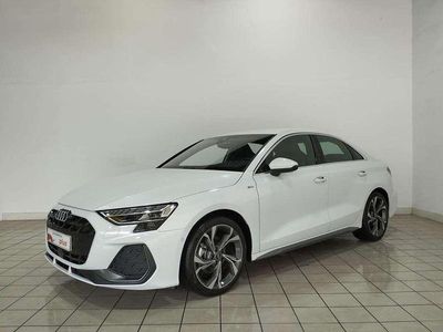 Käytetty Audi A3 S-Line 150 HP (110 kW) 2025 Valkoinen Sedan