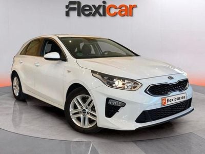 Usado Kia Ceed 120 CV (88 kW) 2021 Blanco Utilitario