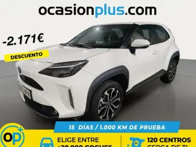 Usado Toyota Yaris Cross Active 116 CV (85 kW) 2024 Blanco SUV
