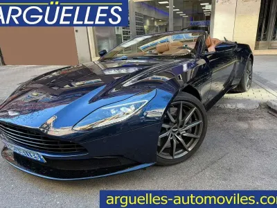 Usado Aston Martin DB11 510 CV (375 kW) 2018 Azul Descapotable