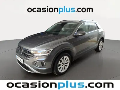 Usado VW T-Roc Life 110 CV (80 kW) 2024 Gris SUV